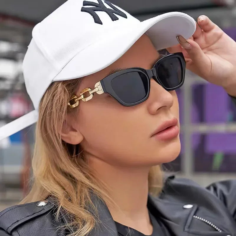 Women Vintage Brand Designer Black Sun Glasses UV400 Luxury Cat Eye