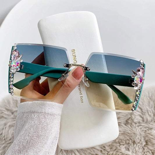 Fuosmtor Y2K Luxury Diamond Heart Lenses Sunglasses – Chic Rectangle Eyewear for Women